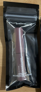 Mac Zoom Lash Mascara Volume Instantane 4g- Shade: Beets Me