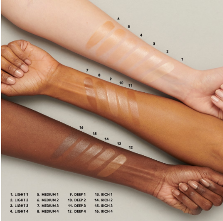Mac Strobe Dewy Skin Tint  30ml - Shade: Light 4