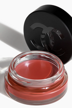 Chanel N°1 De Chanel Red Camellia  Lip And Cheek Balm Enhances Colour  Nourishes  Plumps 6.5gm - Shade: 8 Ardent Brick