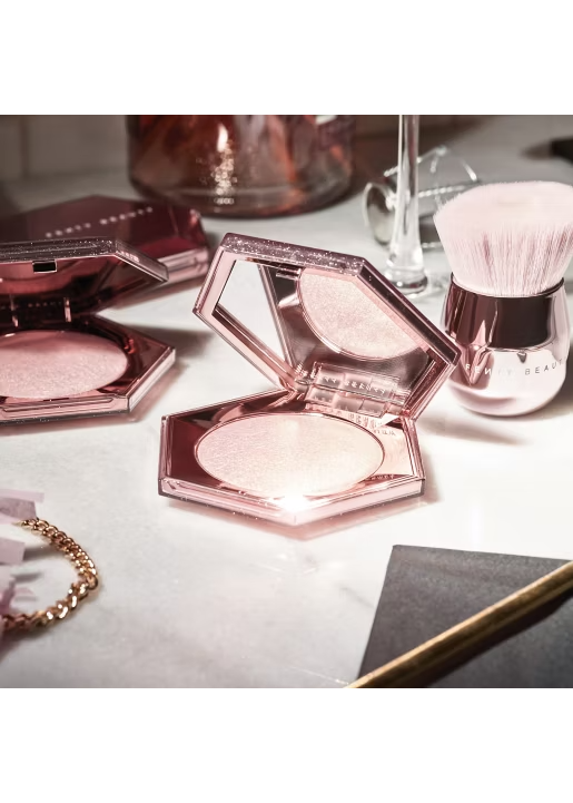 Fenty Beauty Diamond Bomb All-Over Diamond Veil 8g - Shade: How Many Carats?!