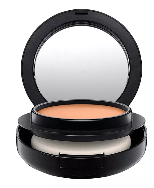 Mac Studio Tech Foundation 10g  - Shade : NW33