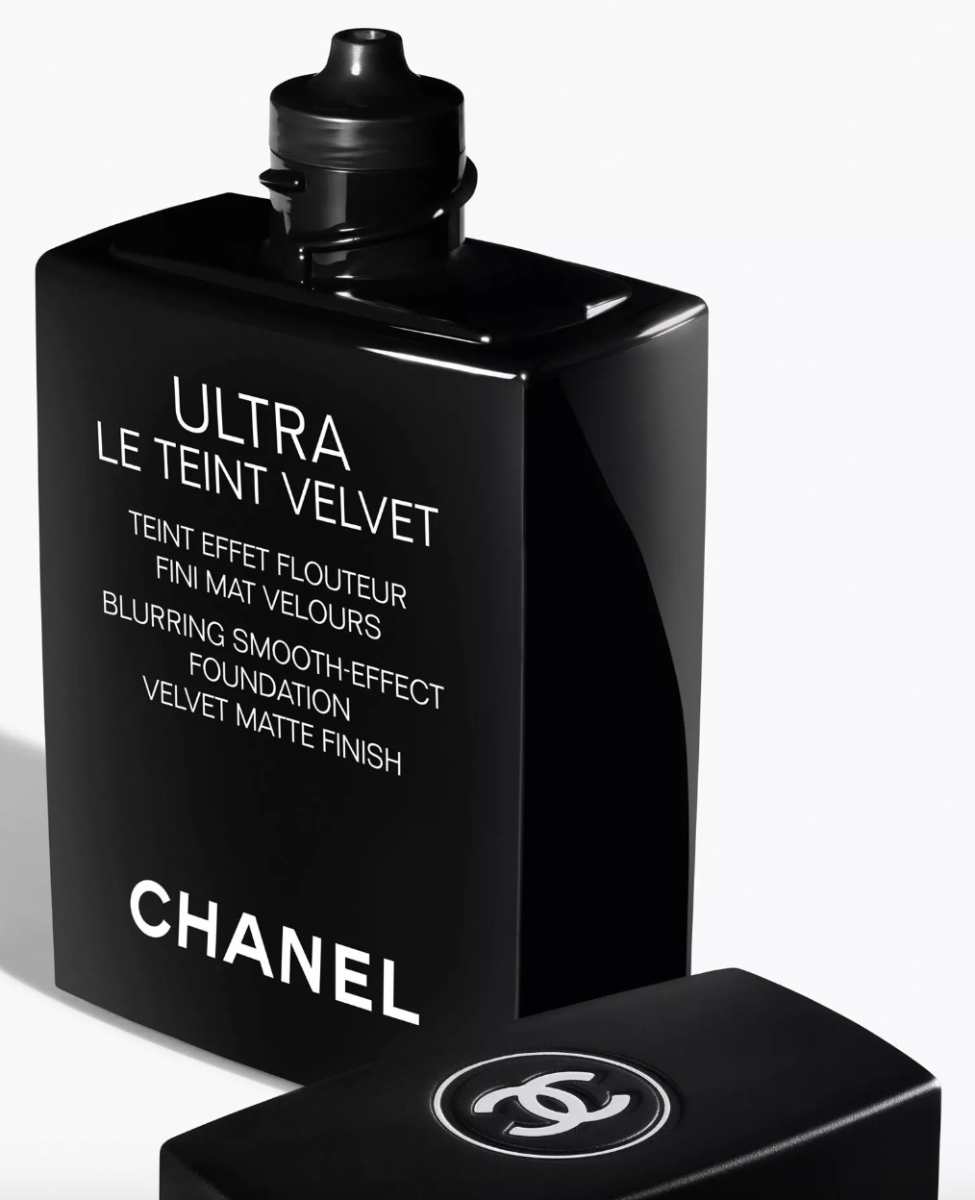 CHANEL Ultra Le Teint Velvet Blurring Smooth-Effect Foundation Velvet Matte Finish 30ml - Shade: B40