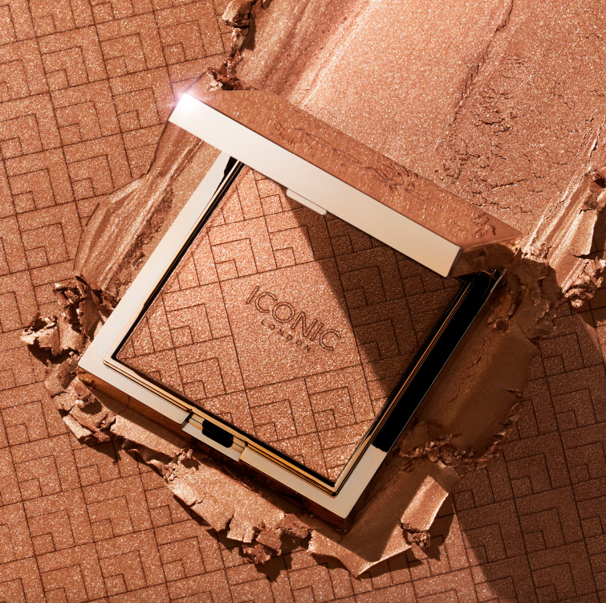 Iconic London Kissed by the Sun Multi-Use Cheek Glow 5g - Shade: Date Night