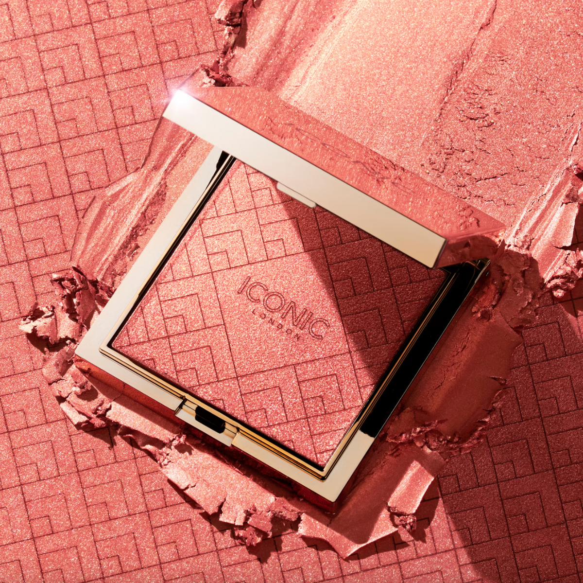 Iconic London Kissed by the Sun Multi-Use Cheek Glow 5g - Shade: Hot Stuff