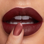 Huda Beauty Liquid Matte Liquid Lipstick 4.2ml - Shade: Drama Mama